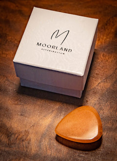 Rhodonite natural stone guitar pick – Moorland Distribution